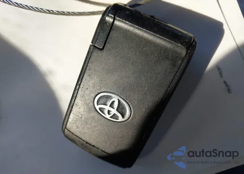 2005 Toyota Prius from USA, damaged, VIN JTDKB20U257048356